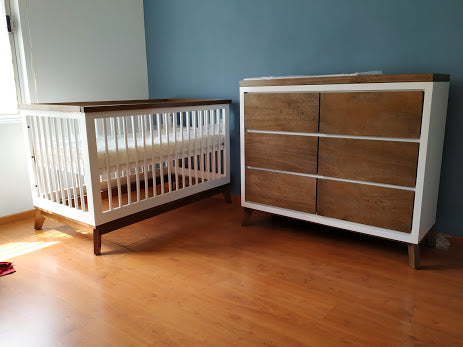 Paquete completo: Cuna Marci + Cambiador Marci con patas