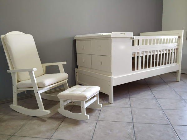 Paquete completo: Cama-cuna Tempo + Mecedora Nápoles con reposapiés