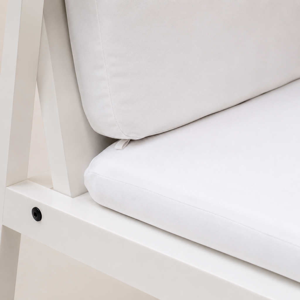 Detalle de la Mecedora Venecia de diseño ergonómico