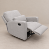 Sillón Reclinable Milán color Ivory completamente reclinado con reposapiés extendido