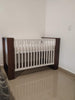 Cuna Gonzalo de madera, vista adicional