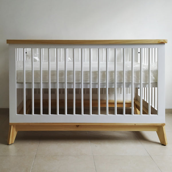 Cuna Marce 3 en 1 de madera, vista completa del modelo convertible